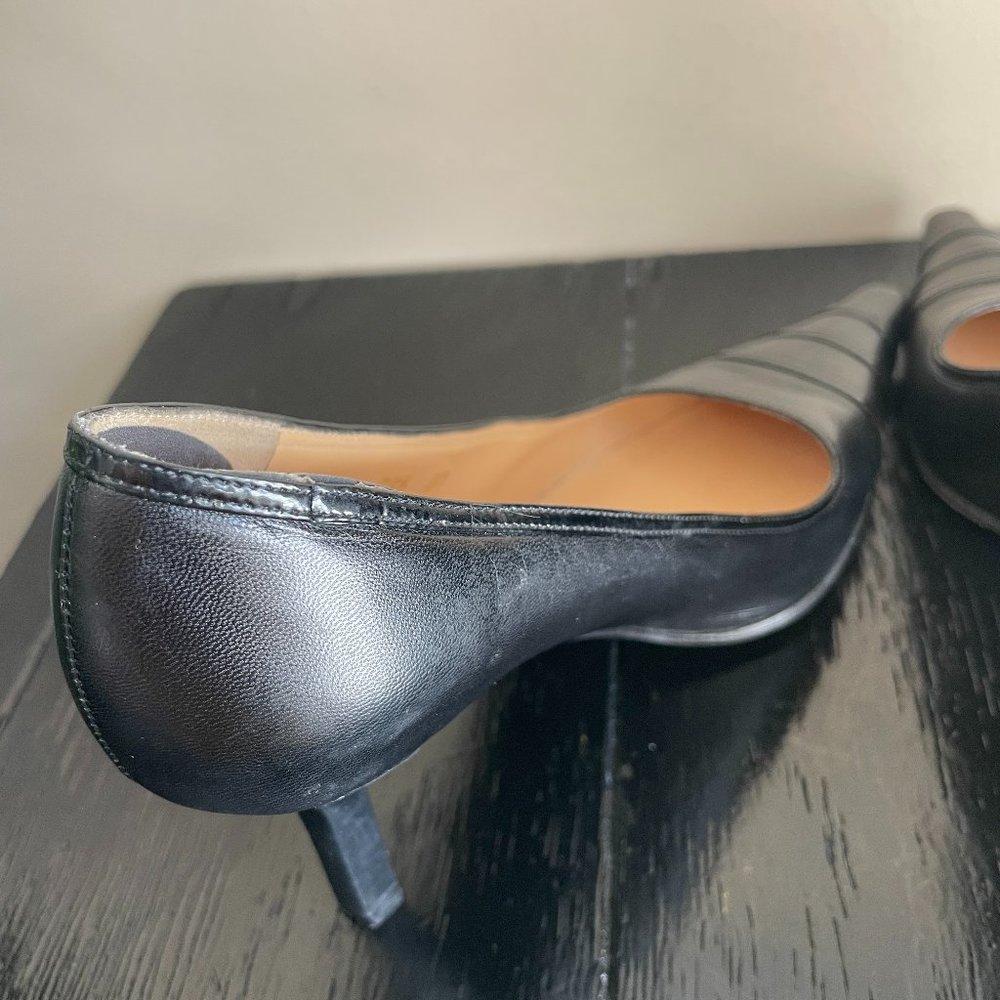 VTG Chanel Black Pumps Heels Leather 37 7 735 CC Pointed Striped 6.5 - Picture 10 of 11